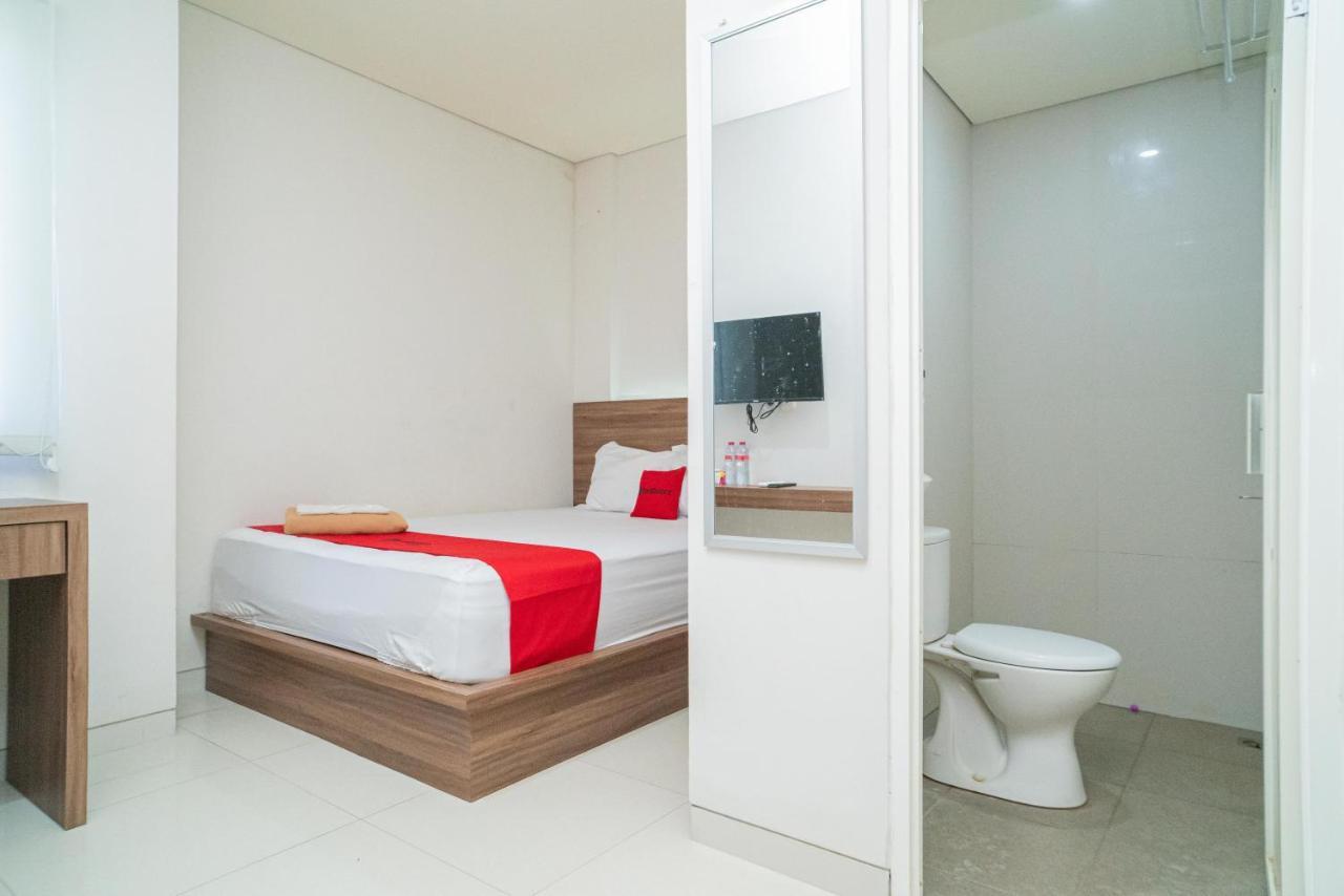 Reddoorz Plus @ Jalan Pemuda Timur 보조네고로 외부 사진