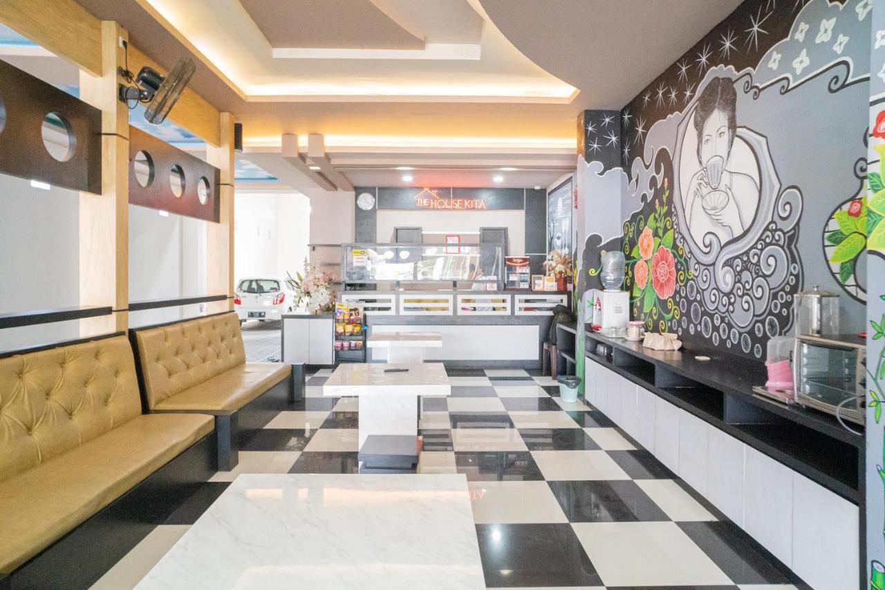 Reddoorz Plus @ Jalan Pemuda Timur 보조네고로 외부 사진